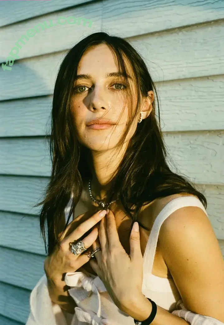 Devon Lee Carlson nude photo #0010 (devonleecarlson)