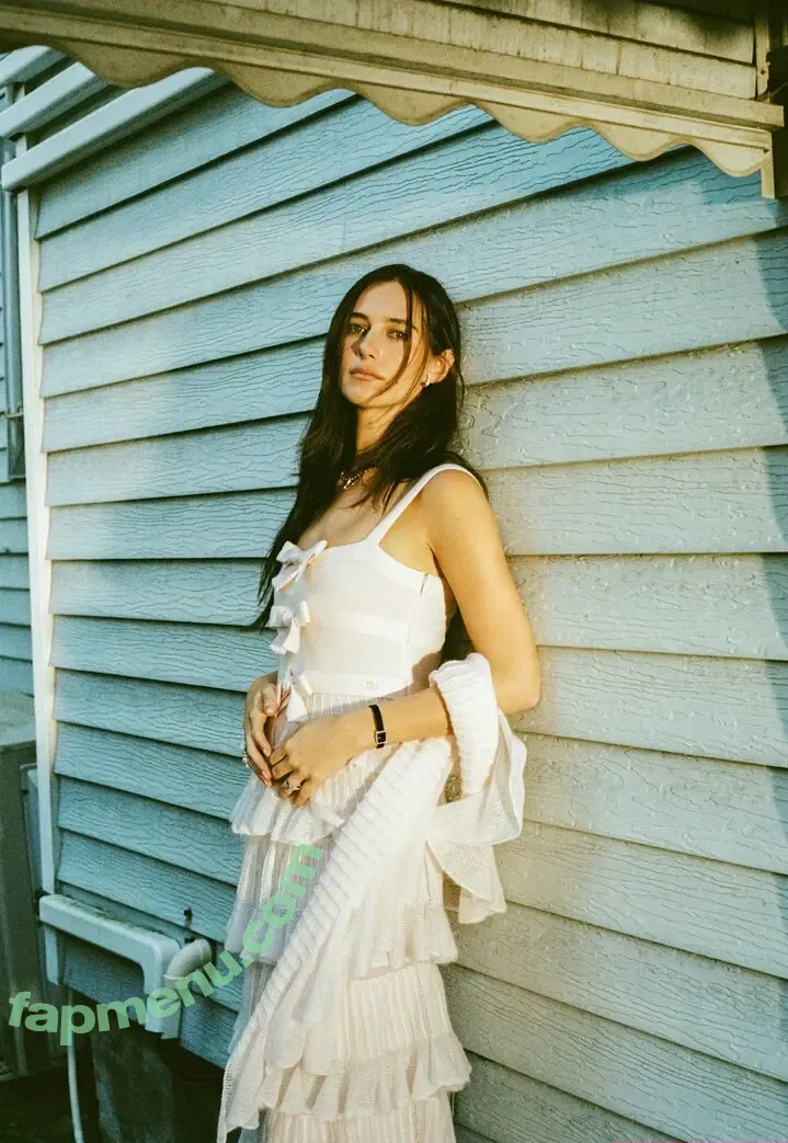 Devon Lee Carlson nude photo #0011 (devonleecarlson)