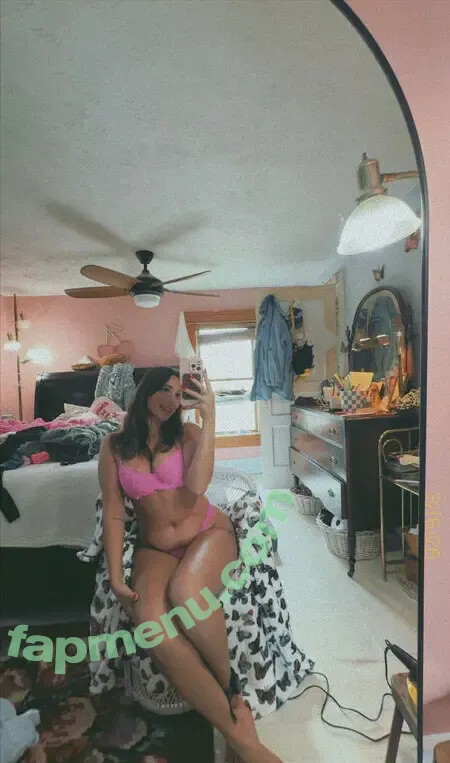 Devvyanne nude photo #0012 (devvvyyanne / devweebs / devyanneweebs)