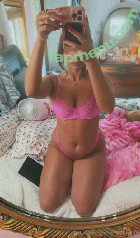 Devvyanne nude photo #0031 (devvvyyanne / devweebs / devyanneweebs)
