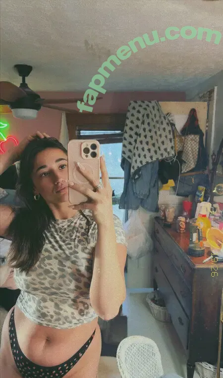 Devvyanne nude photo #0037 (devvvyyanne / devweebs / devyanneweebs)