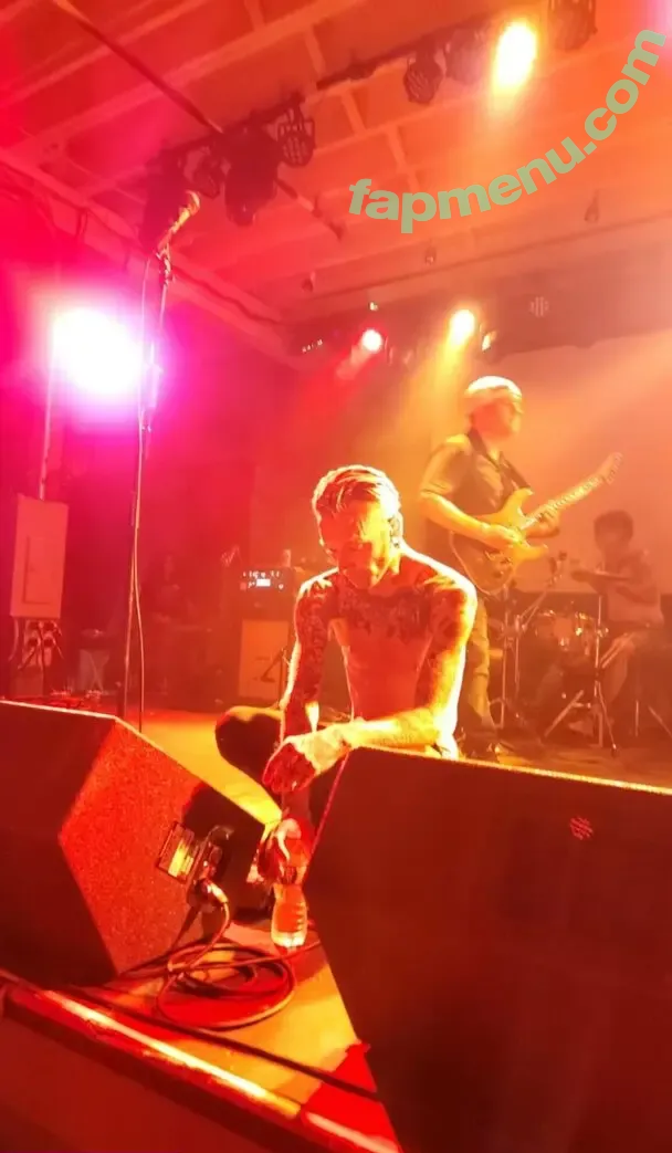 dexdurden nude photo #0002 (dezdurden)