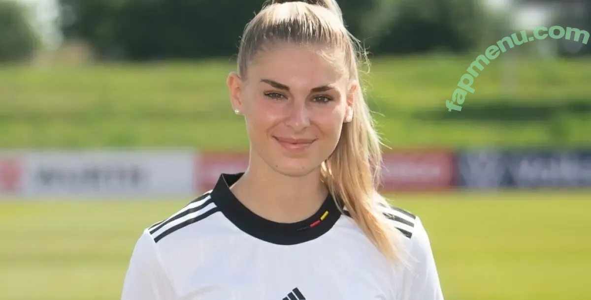 DFB Damen nude photo #0004 (sarahtoninx9_)