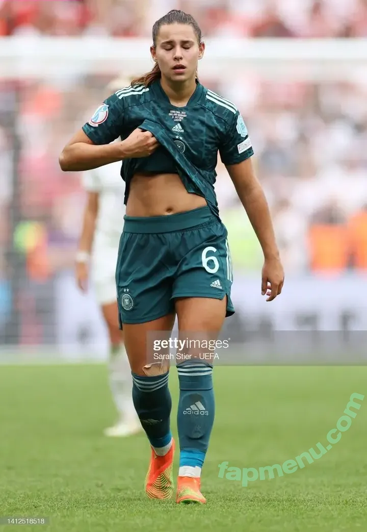 DFB Damen nude photo #0021 (sarahtoninx9_)