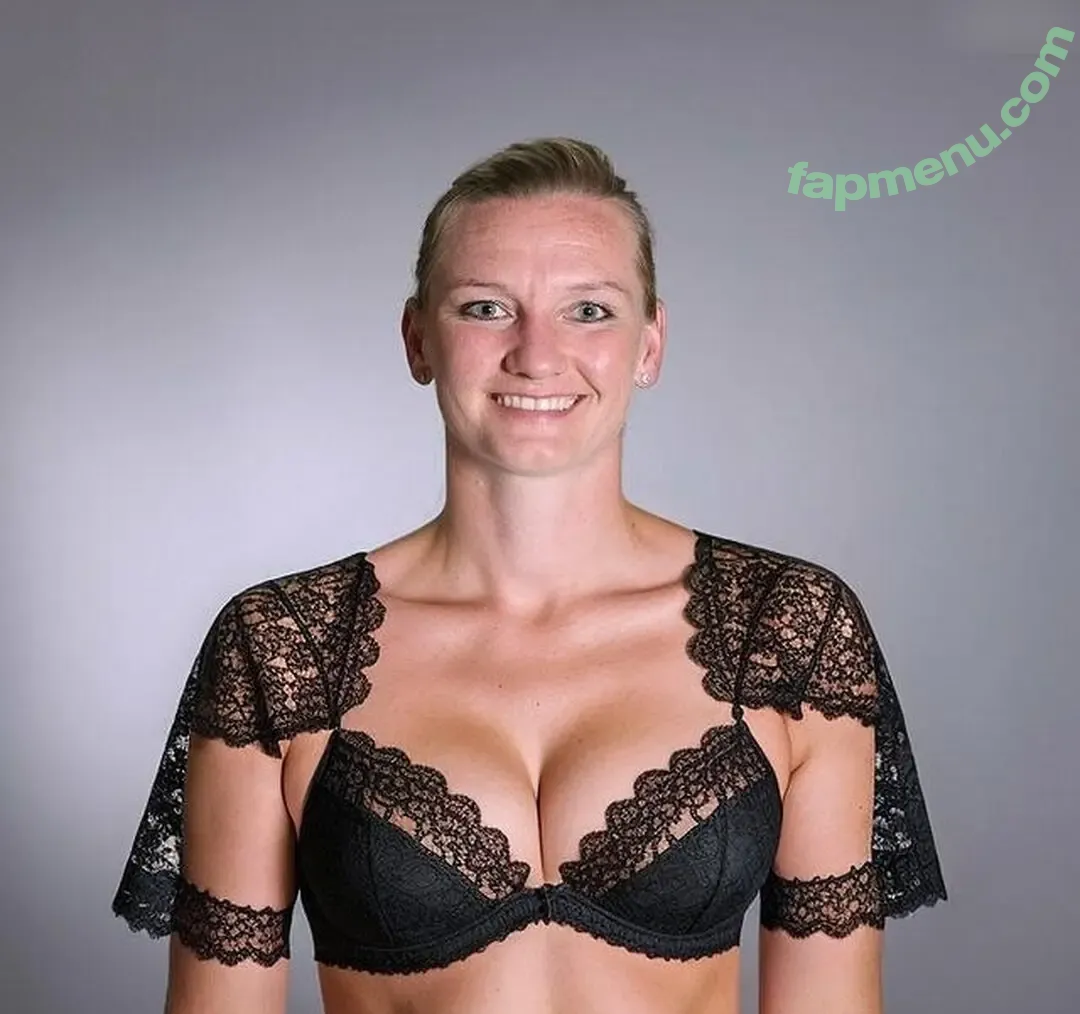 DFB Damen nude photo #0291 (sarahtoninx9_)