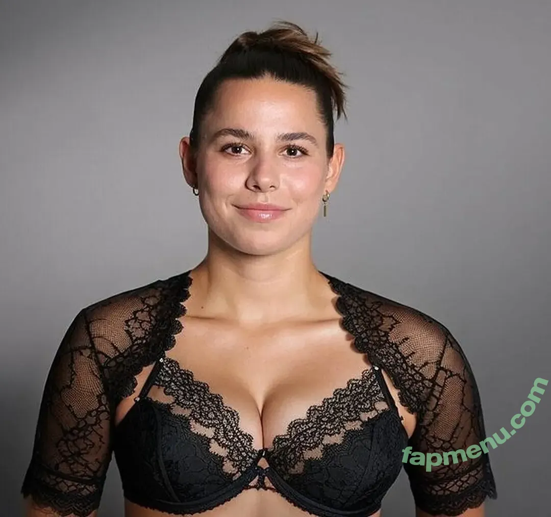 DFB Damen nude photo #0294 (sarahtoninx9_)