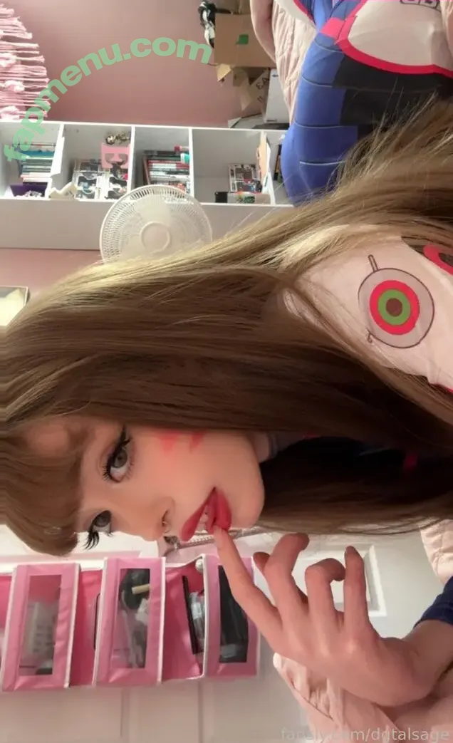 dgtalsage nude photo #0049 (Emi / gala.tattoos / kittiesluvdoc / meowforglaz)