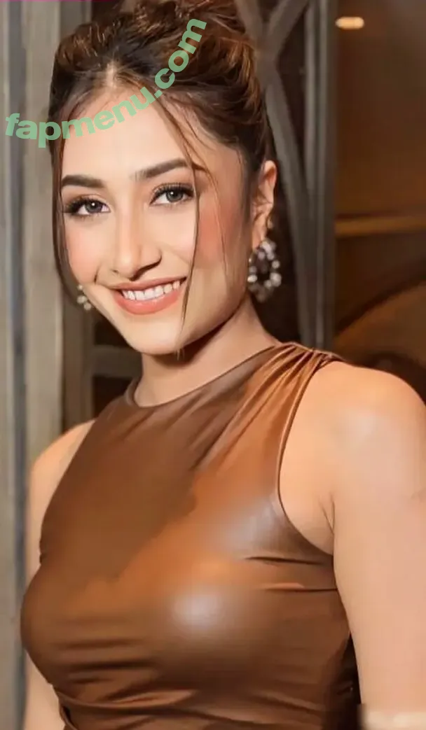 Dhanashree Verma nude photo #0020 (Dhanashree Verma)