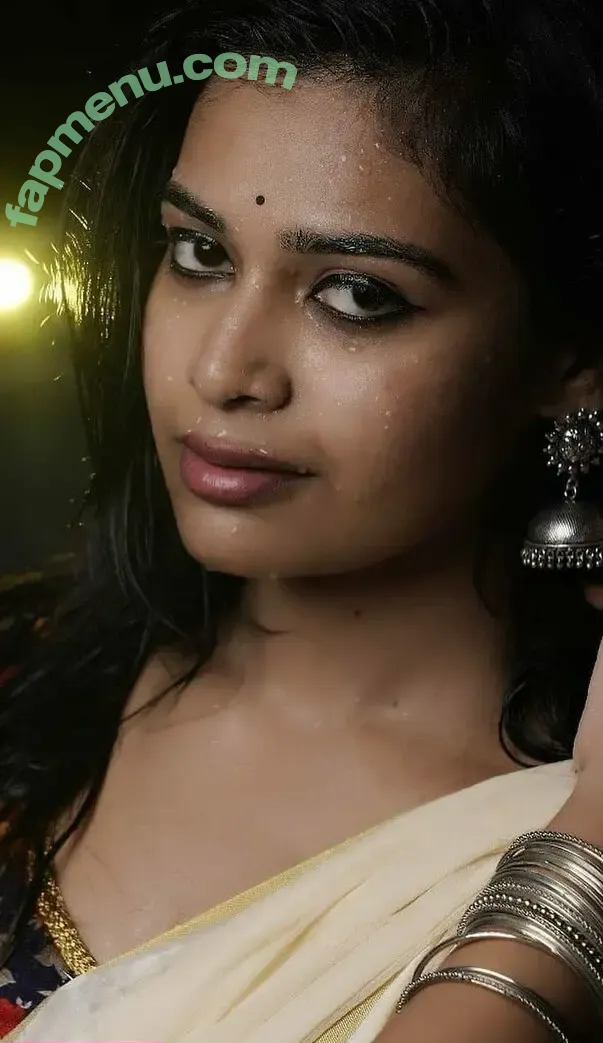 Dharsha Gupta nude photo #0037 (dharshagupta)