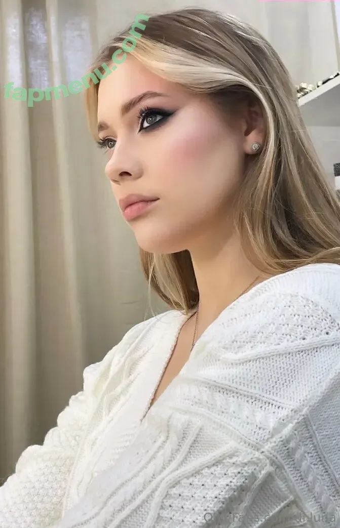 di.luna nude photo #0005 (dilunacandles)
