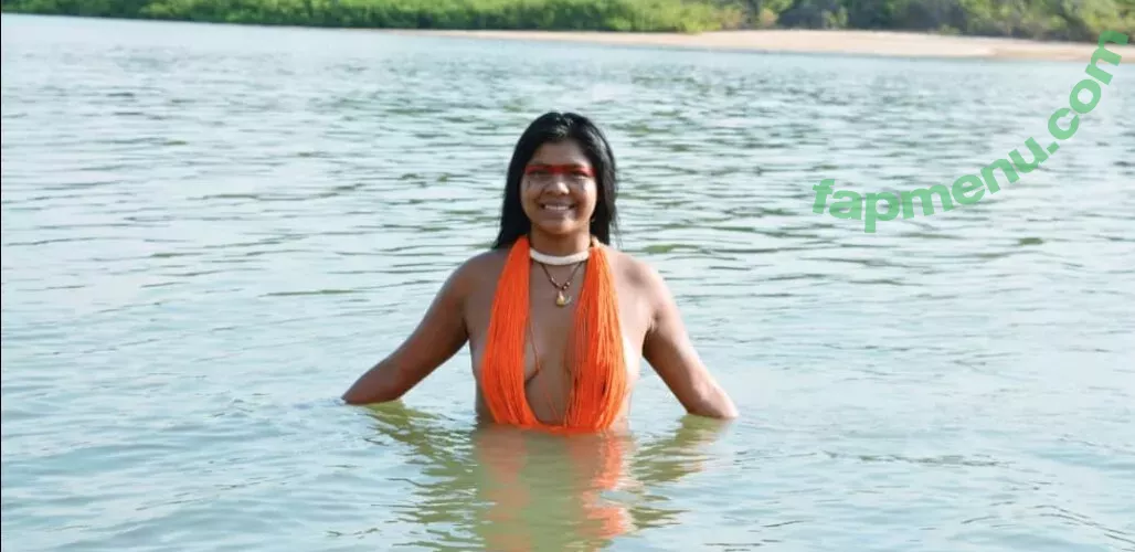 Diamantha nude photo #0002 (Aweti Kalapalo / diamanthaaweti / samanthaweti)