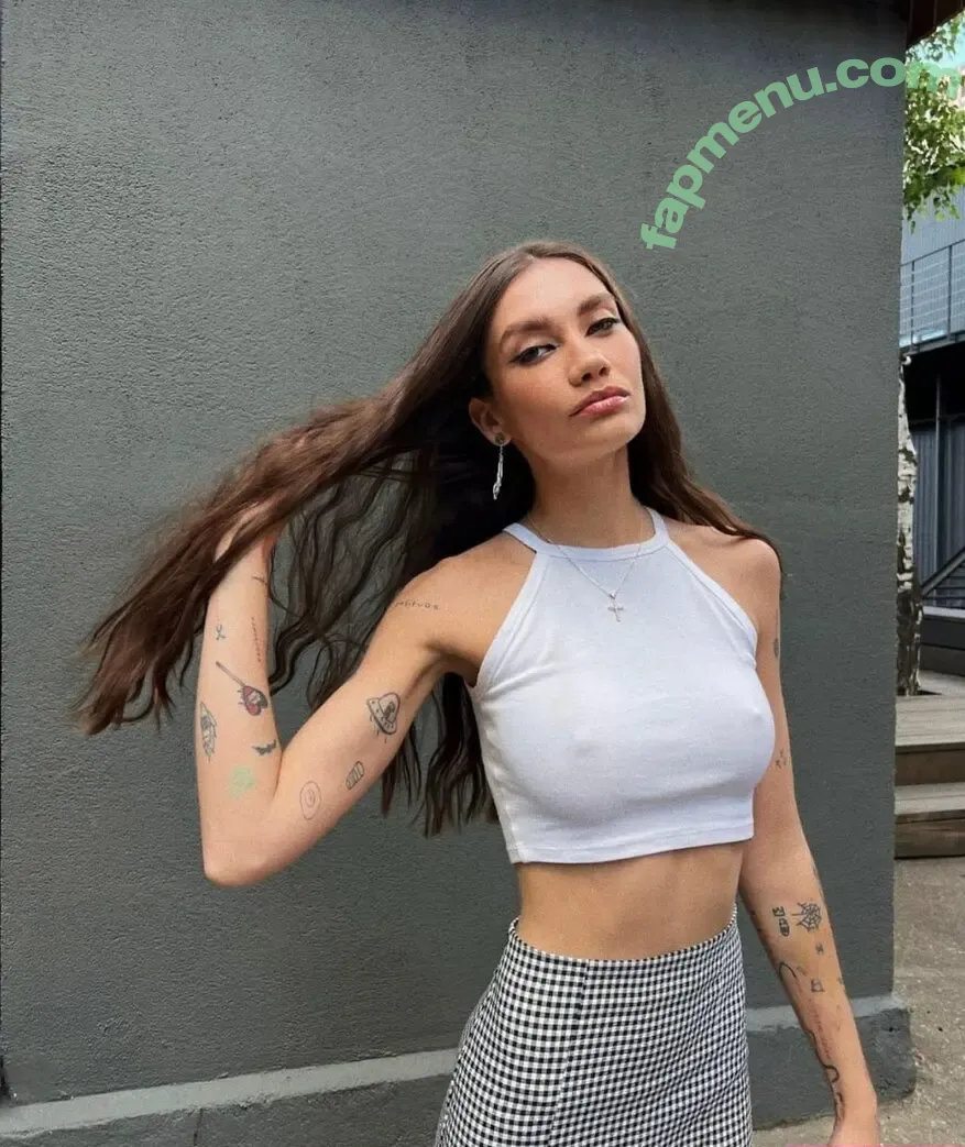 Diamond_april nude photo #0107 (Karina Istomina)