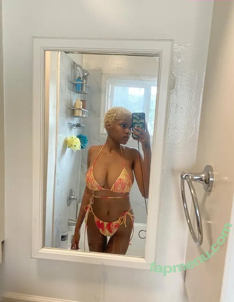 Diamond White nude photo #0010 (diamondwhiteeeee / officialdiamondwhite)