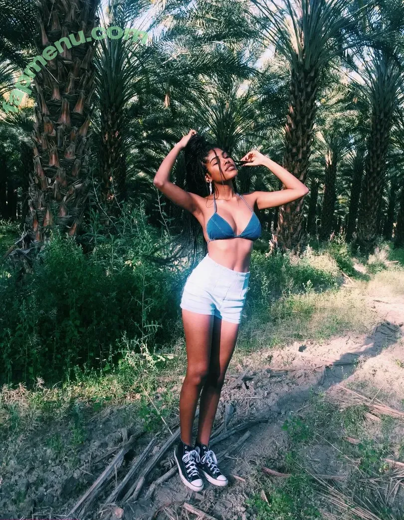 Diamond White nude photo #0018 (diamondwhiteeeee / officialdiamondwhite)