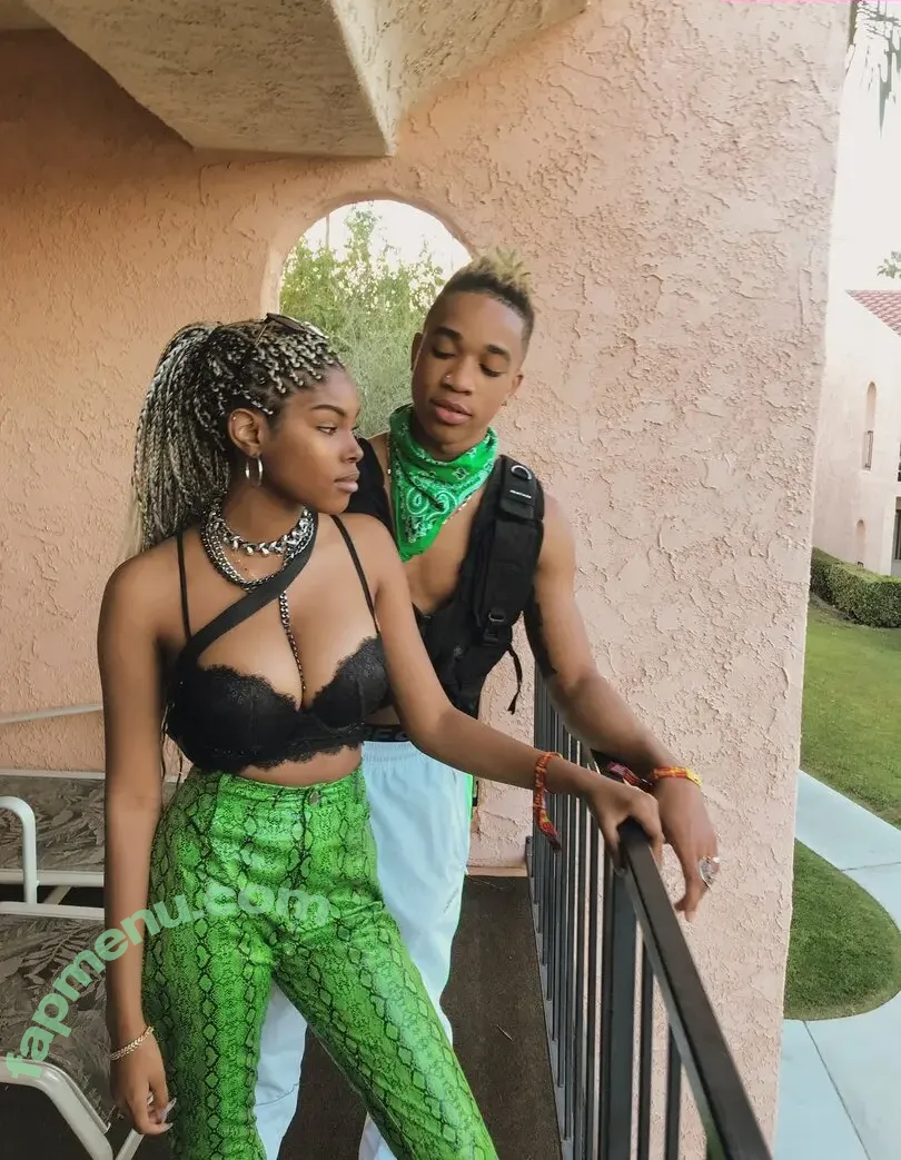 Diamond White nude photo #0021 (diamondwhiteeeee / officialdiamondwhite)