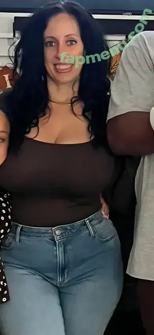 diamondntheruff103 / thickitalianmami nude photo #0055