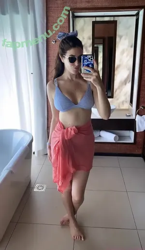  nude photo #0003