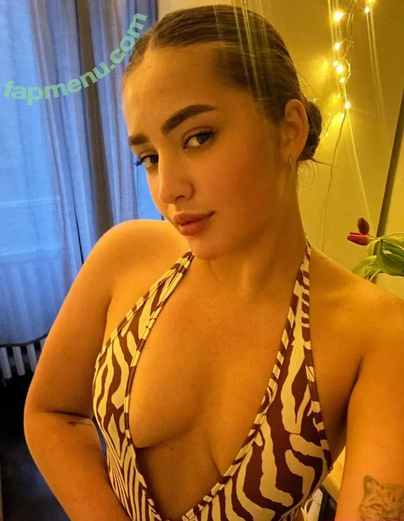 Diana Saliva nude photo #0017 (diana.saliva / salivababygurl)