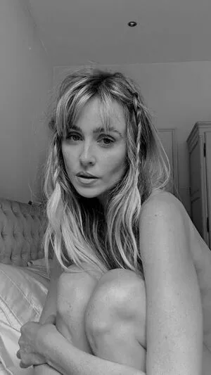 Diana Vickers / dianavickersofficial nude photo #0090