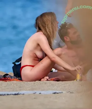 Diana Vickers / dianavickersofficial nude photo #0356