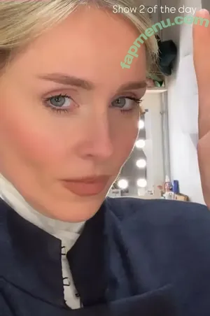 Diana Vickers / dianavickersofficial nude photo #0440