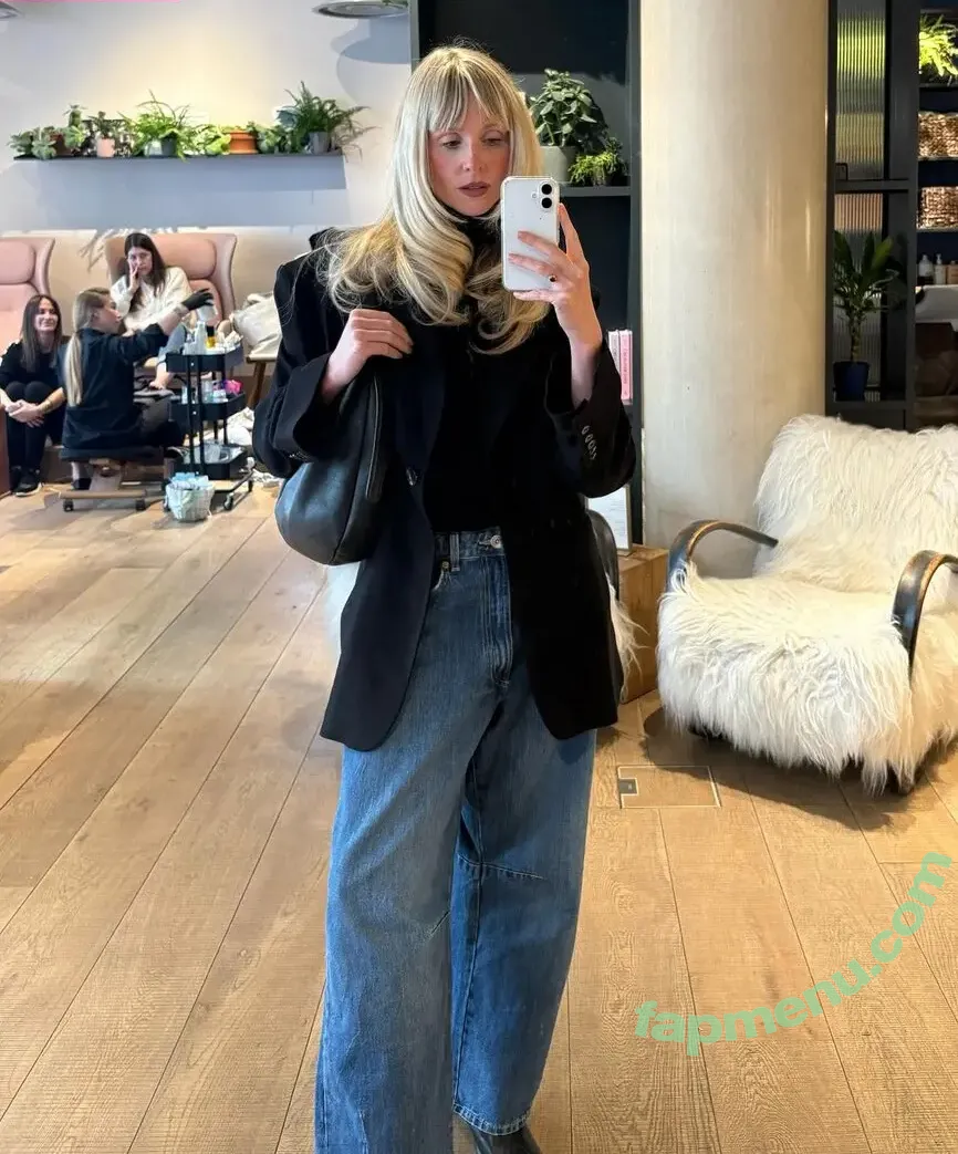 Diana Vickers nude photo #0379 (dianavickersofficial)