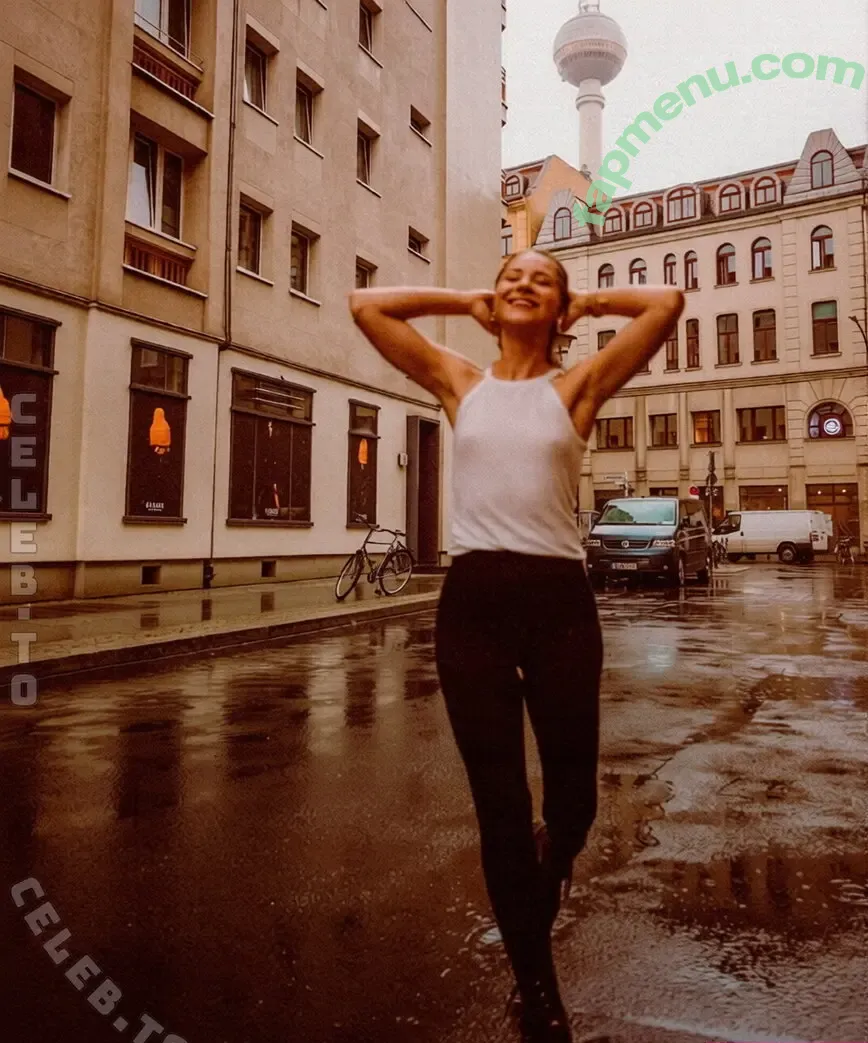 Diana zur Löwen nude photo #0013 (dianazurloewen)