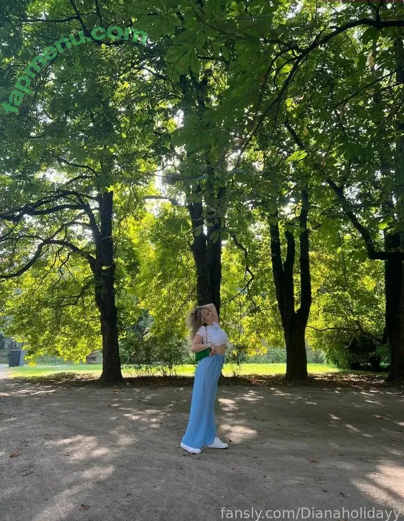 Dianaholiday nude photo #0003 (Priscillabrite / Priscillamoon / missdianaholiday)