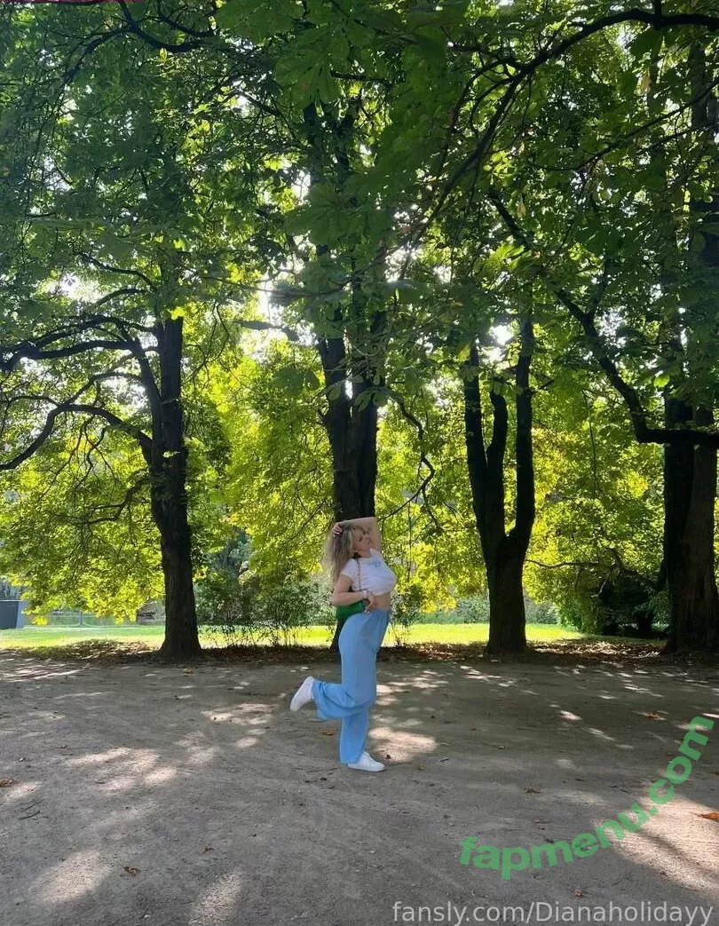 Dianaholiday nude photo #0004 (Priscillabrite / Priscillamoon / missdianaholiday)