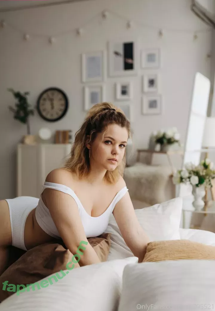 Dianaholiday nude photo #0050 (Priscillabrite / Priscillamoon / missdianaholiday)