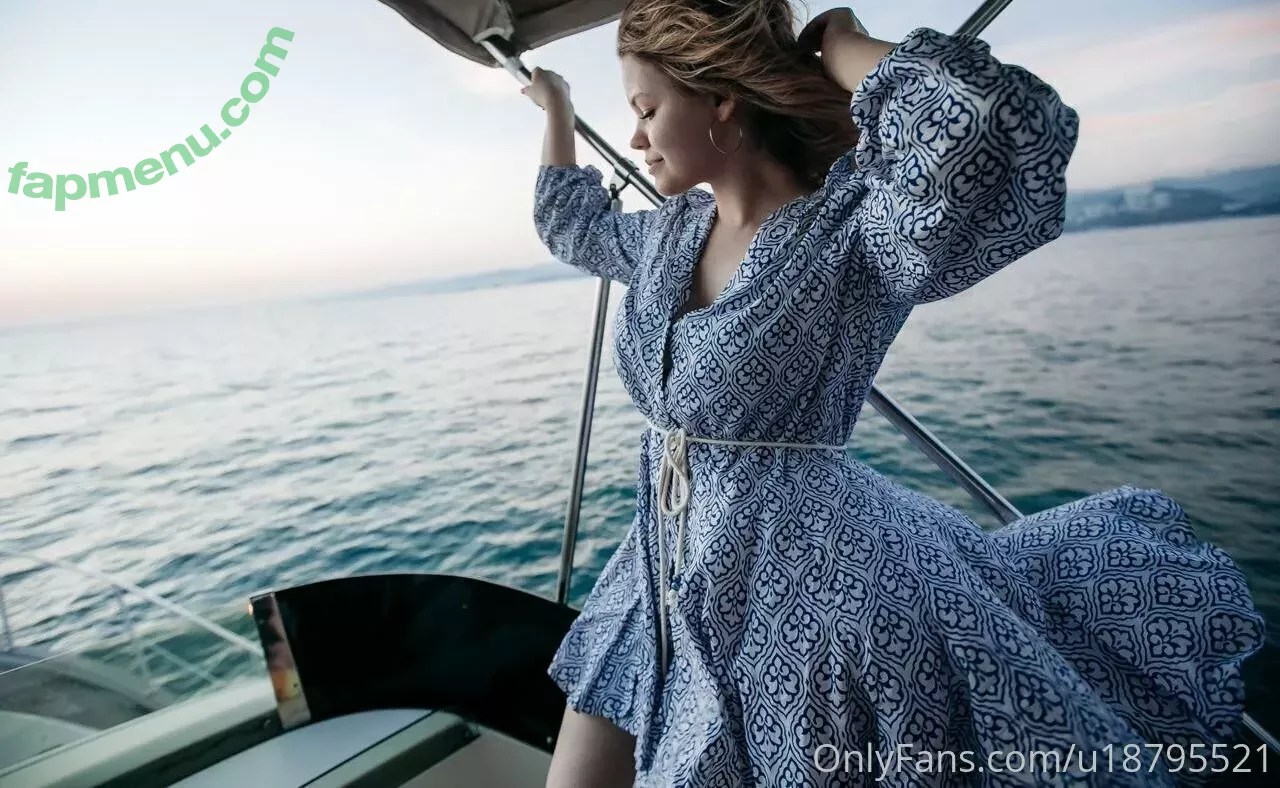 Dianaholiday nude photo #0052 (Priscillabrite / Priscillamoon / missdianaholiday)