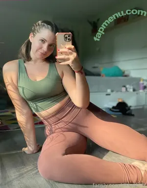 dianakills / ShibaHuskeyMom / dianakills_ nude photo #0167