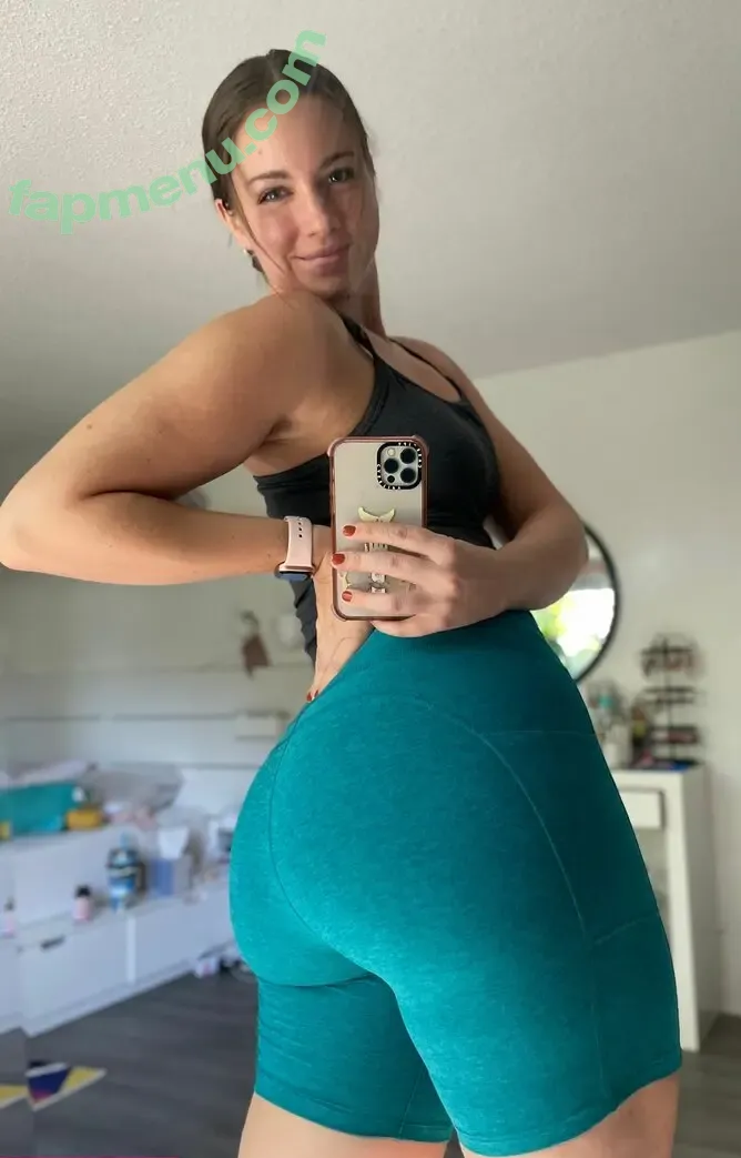 dianakills nude photo #0221 (ShibaHuskeyMom / dianakills_)