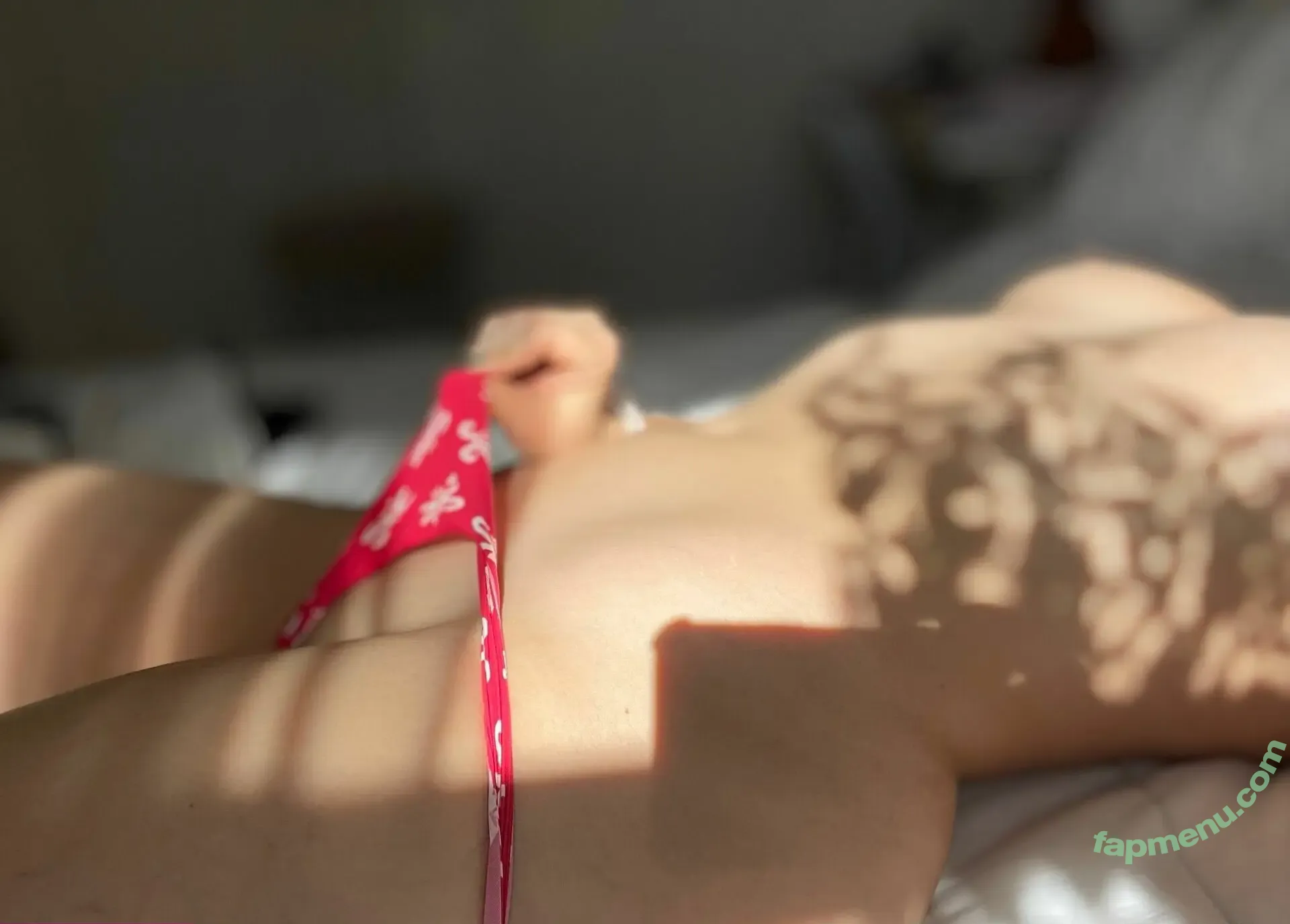 dianakills nude photo #0339 (ShibaHuskeyMom / dianakills_)