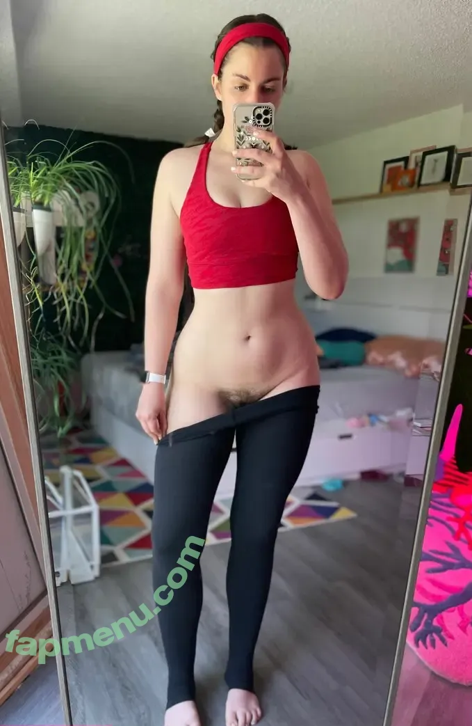 dianakills nude photo #0467 (ShibaHuskeyMom / dianakills_)