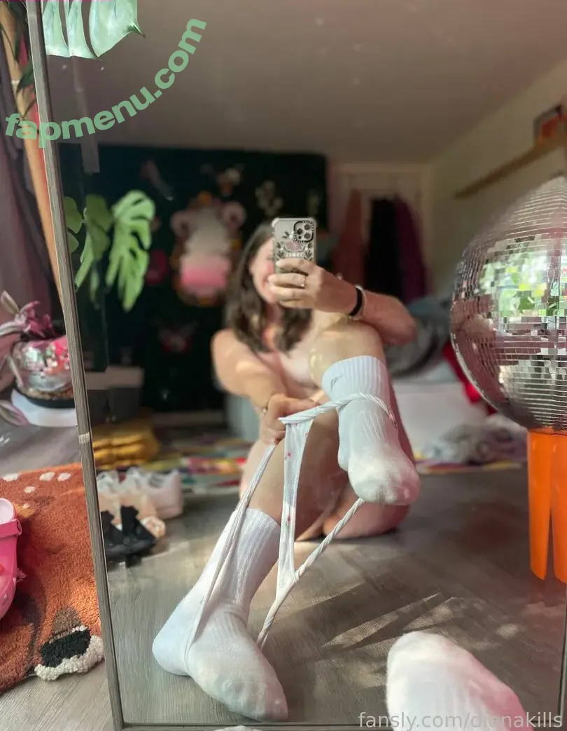 dianakills nude photo #0506 (ShibaHuskeyMom / dianakills_)