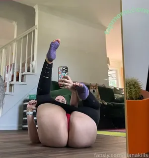 dianakills / ShibaHuskeyMom / dianakills_ nude photo #1025