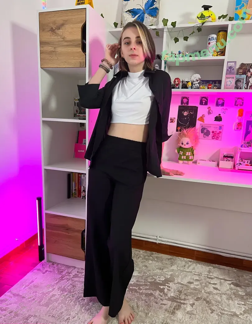 dianawx13 nude photo #0018 (dianavlog13 / la-diana)