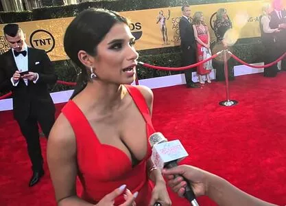 Diane Guerrero / Crazy Jane / Doom Patrol / dianaguerrero / dianeguerrero__ / dianexguerrero nude photo #0399