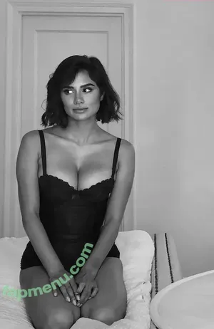 Diane Guerrero / Crazy Jane / Doom Patrol / dianeguerrero__ / dianexguerrero nude photo #0667