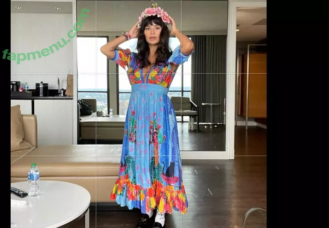 Diane Guerrero nude photo #0141 (dianeguerrero__ / dianexguerrero)