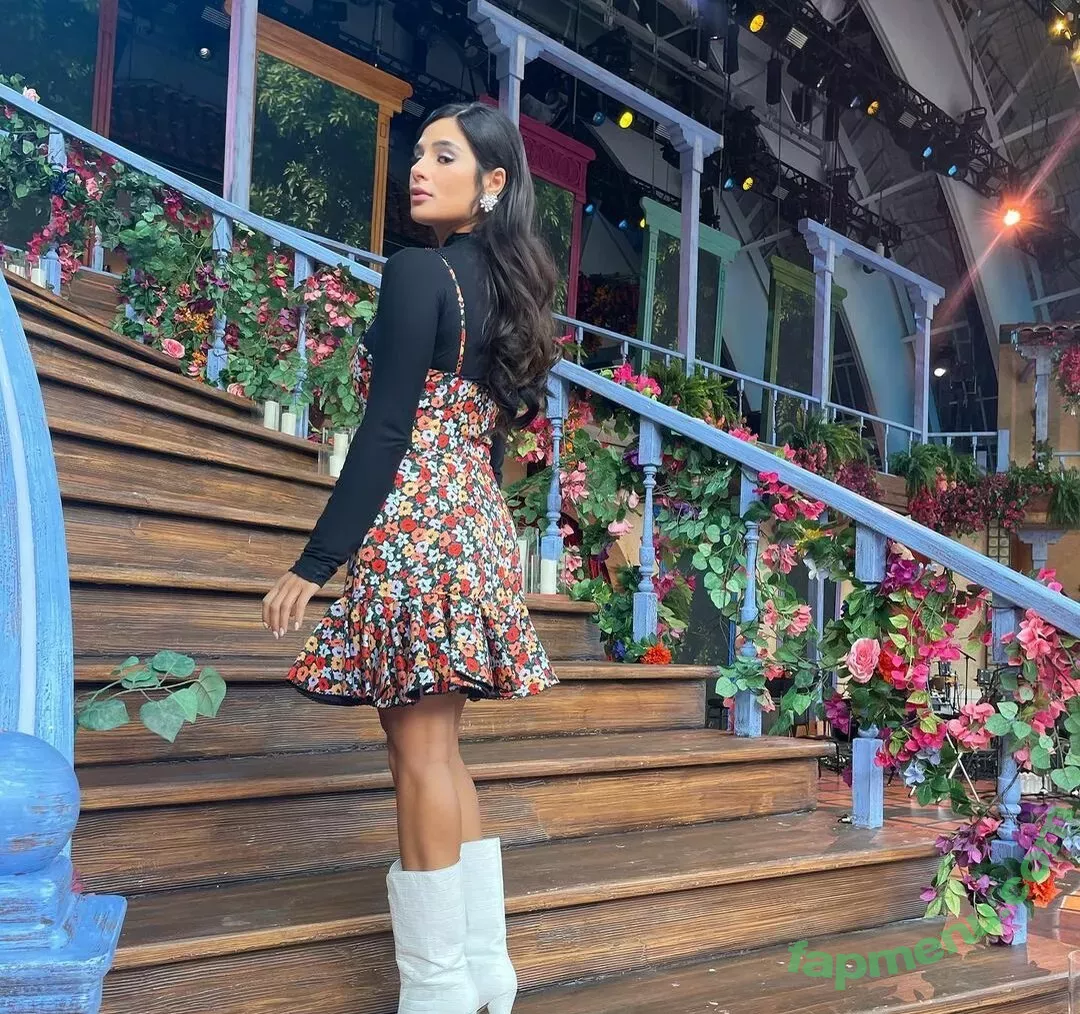 Diane Guerrero nude photo #0157 (dianeguerrero__ / dianexguerrero)