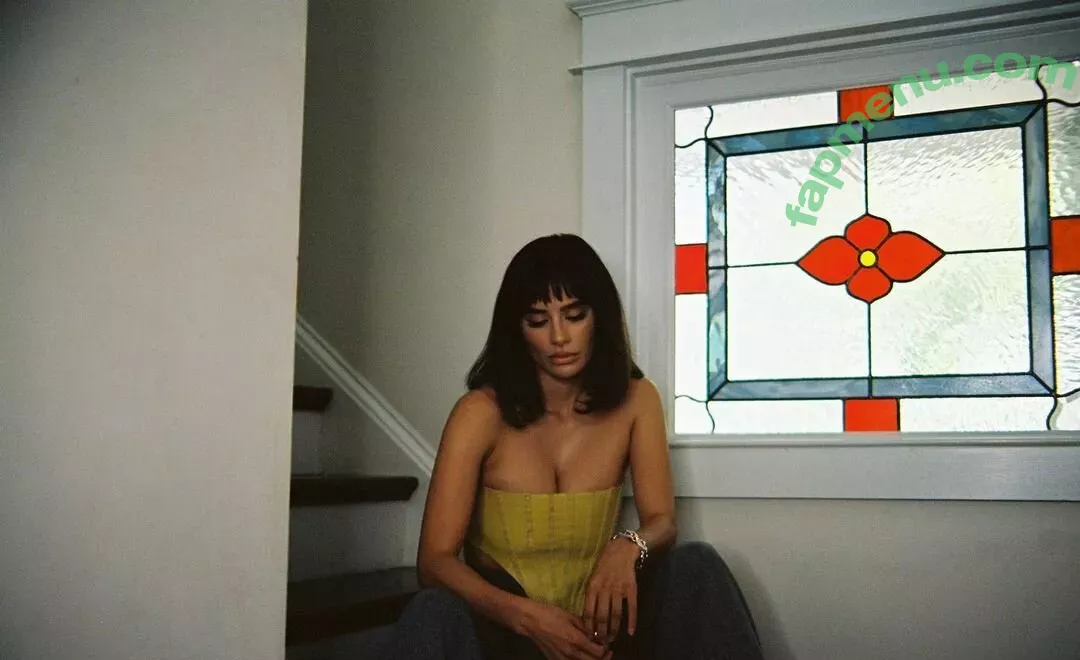 Diane Guerrero nude photo #0191 (dianeguerrero__ / dianexguerrero)