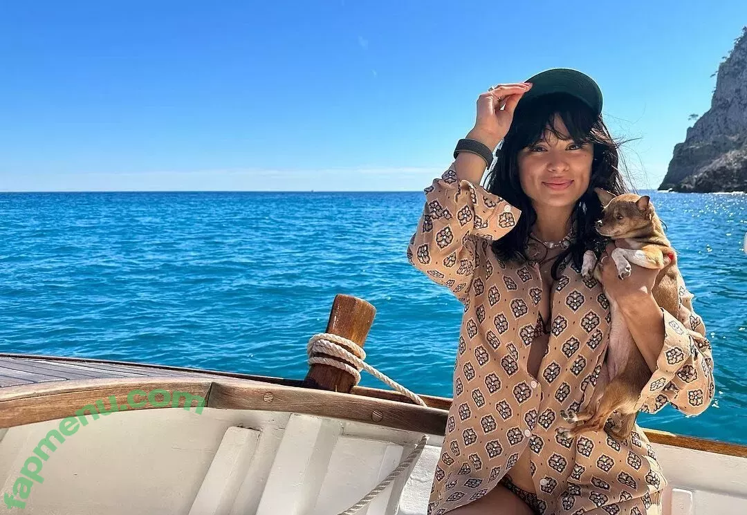 Diane Guerrero nude photo #0246 (dianeguerrero__ / dianexguerrero)