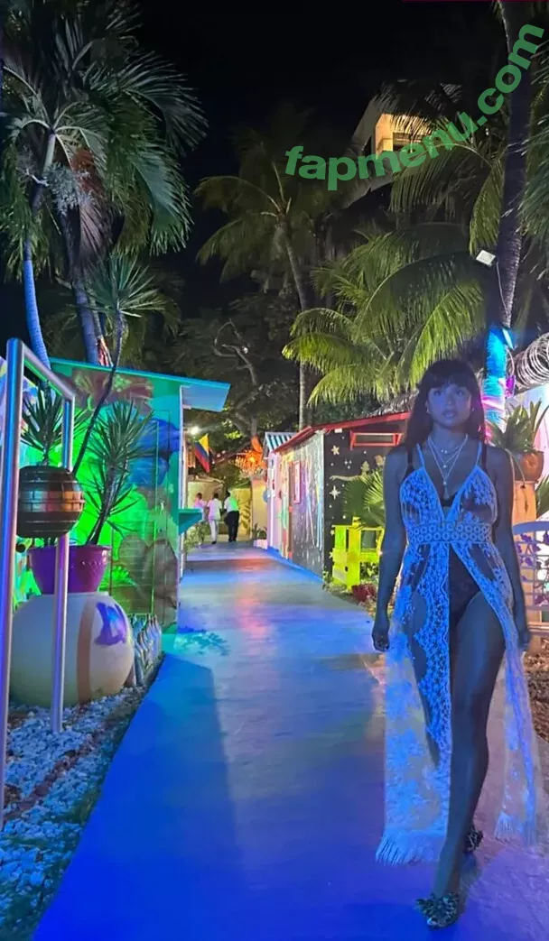 Diane Guerrero nude photo #0256 (dianeguerrero__ / dianexguerrero)