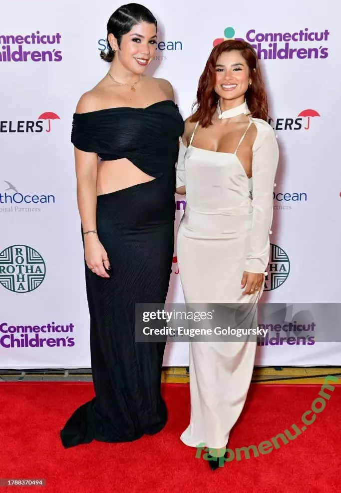 Diane Guerrero nude photo #0304 (dianeguerrero__ / dianexguerrero)