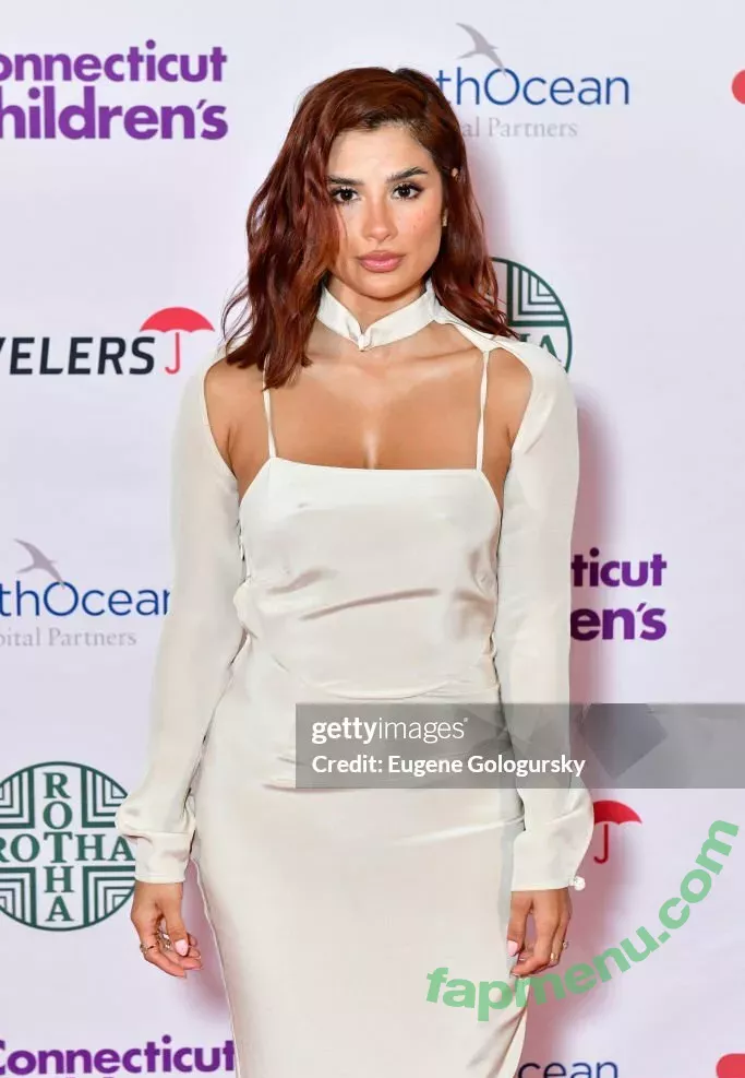 Diane Guerrero nude photo #0313 (dianeguerrero__ / dianexguerrero)