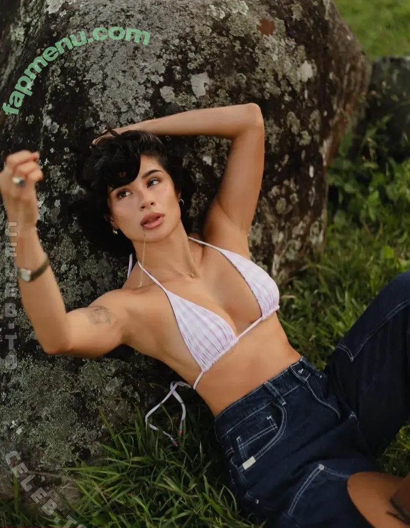 Diane Guerrero nude photo #0804 (dianeguerrero__ / dianexguerrero)