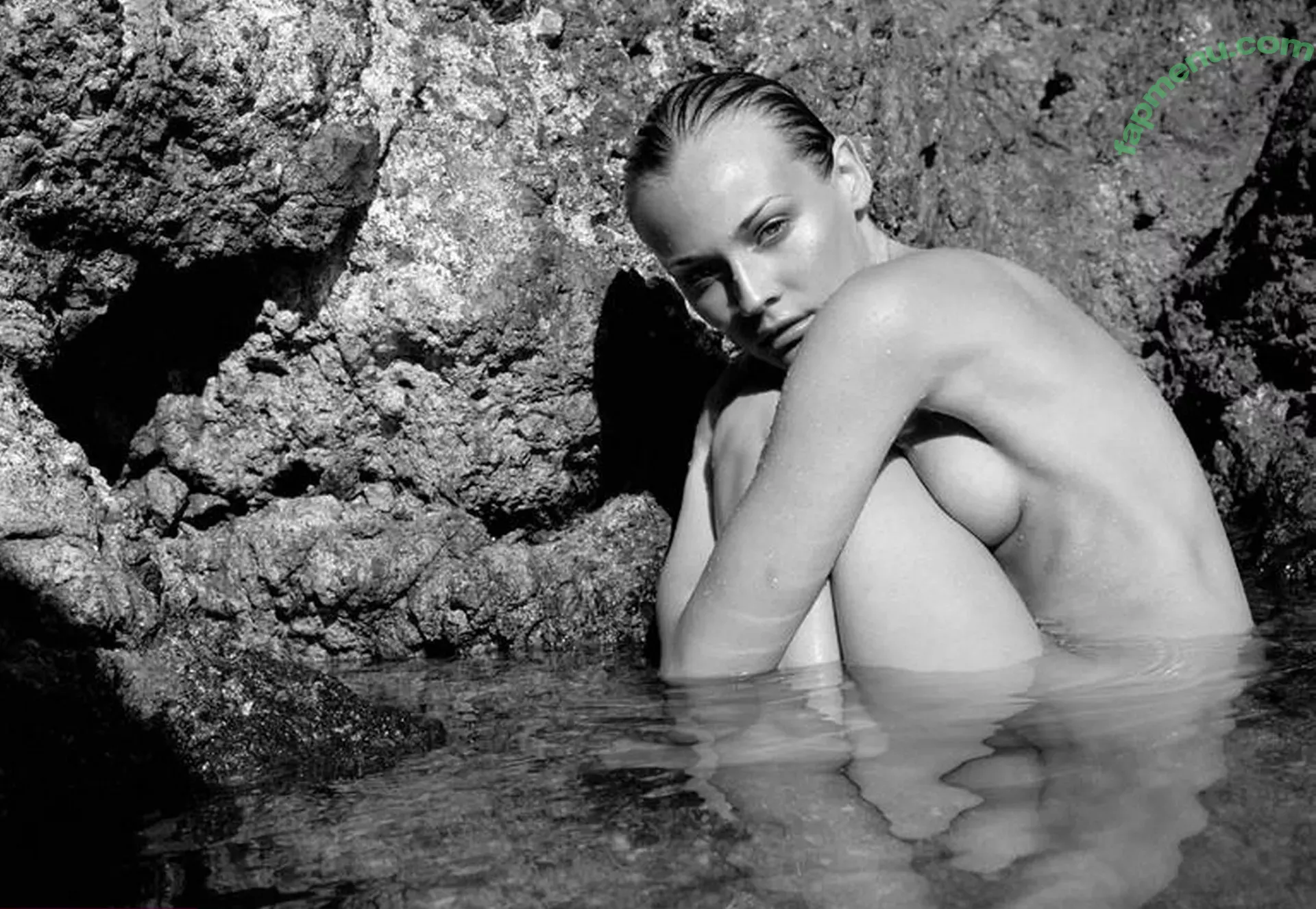 Diane Kruger nude photo #0420 (dianekruger)