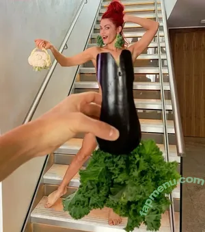 Dianne Buswell / diannebuswell nude photo #0019